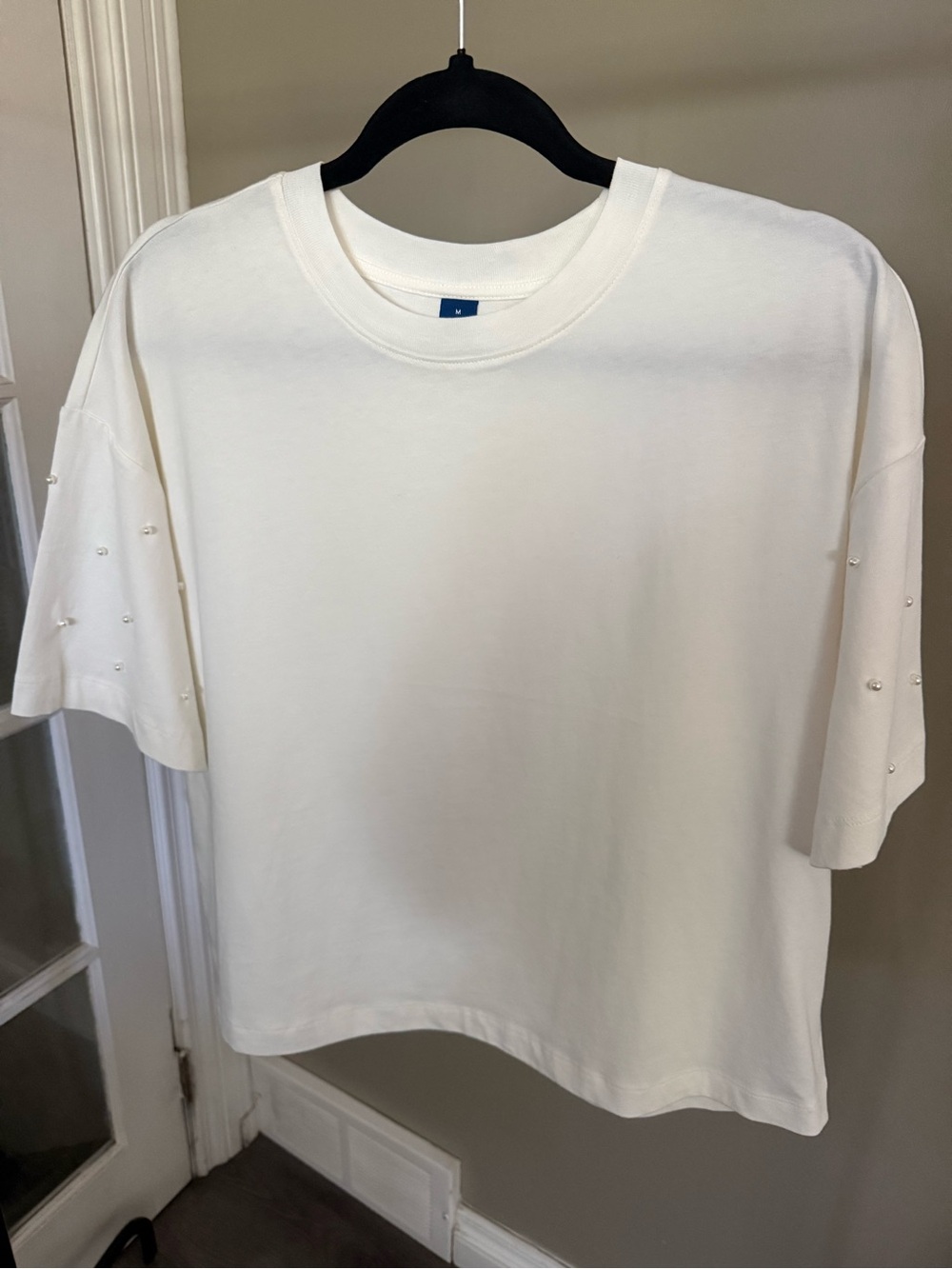 Old Navy Boxy Tee w/ Pearl sleeve details (M)